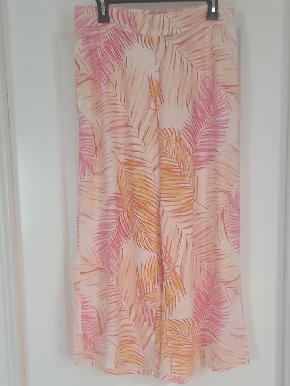 Tahari Pink and Orange Tropical Leaf Flowy Pants